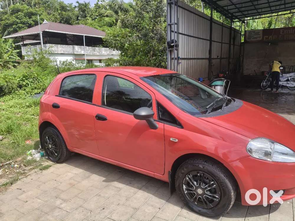Fiat Grande Punto 2009 Petrol 89000 Km Driven