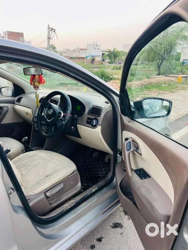 Skoda Rapid 2013 Diesel 102000 Km Driven