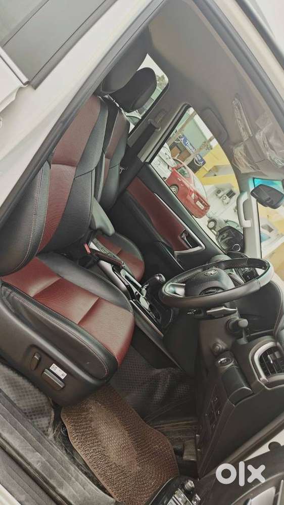 Toyota Fortuner Legender 4x2 At 2.8, 2024, Diesel