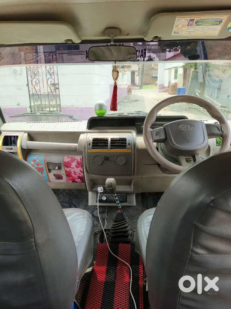 Mahindra Bolero Neo Plus 2012