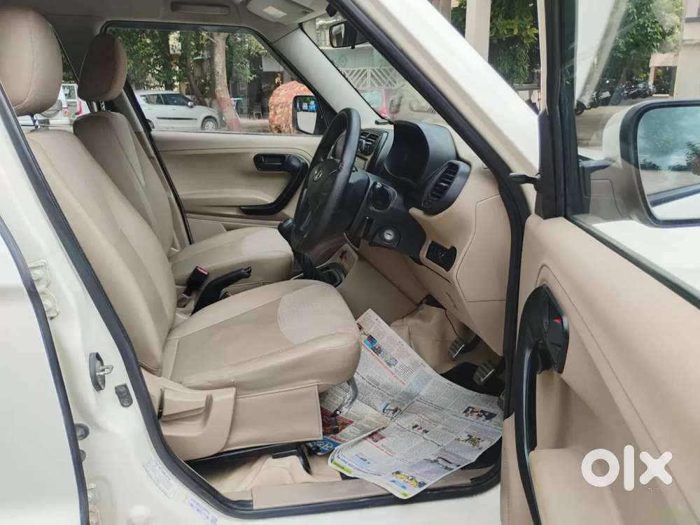 Mahindra Tuv 300 T6 Plus, 2017, Diesel