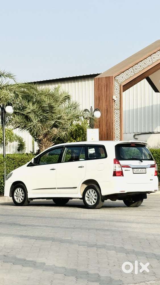 Toyota Innova 2.5 V 8 Str, 2014, Diesel