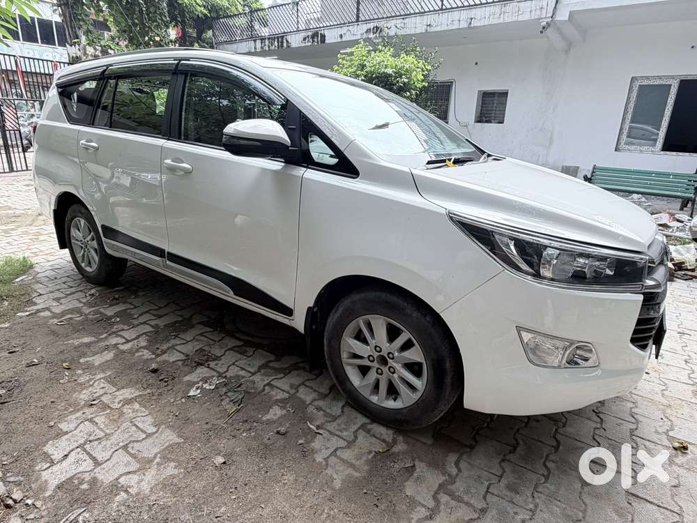Toyota Innova Crysta 2.8 Gx At, 2018, Diesel