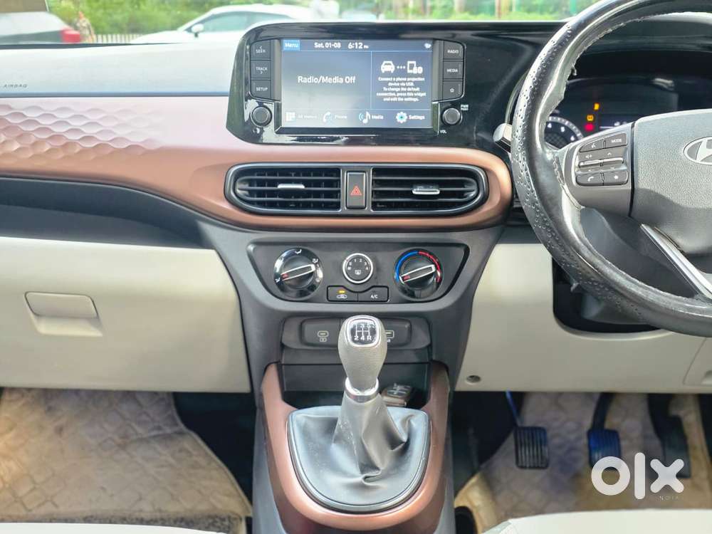 Hyundai Aura 1.2 Sx Cng, 2023, Cng & Hybrids