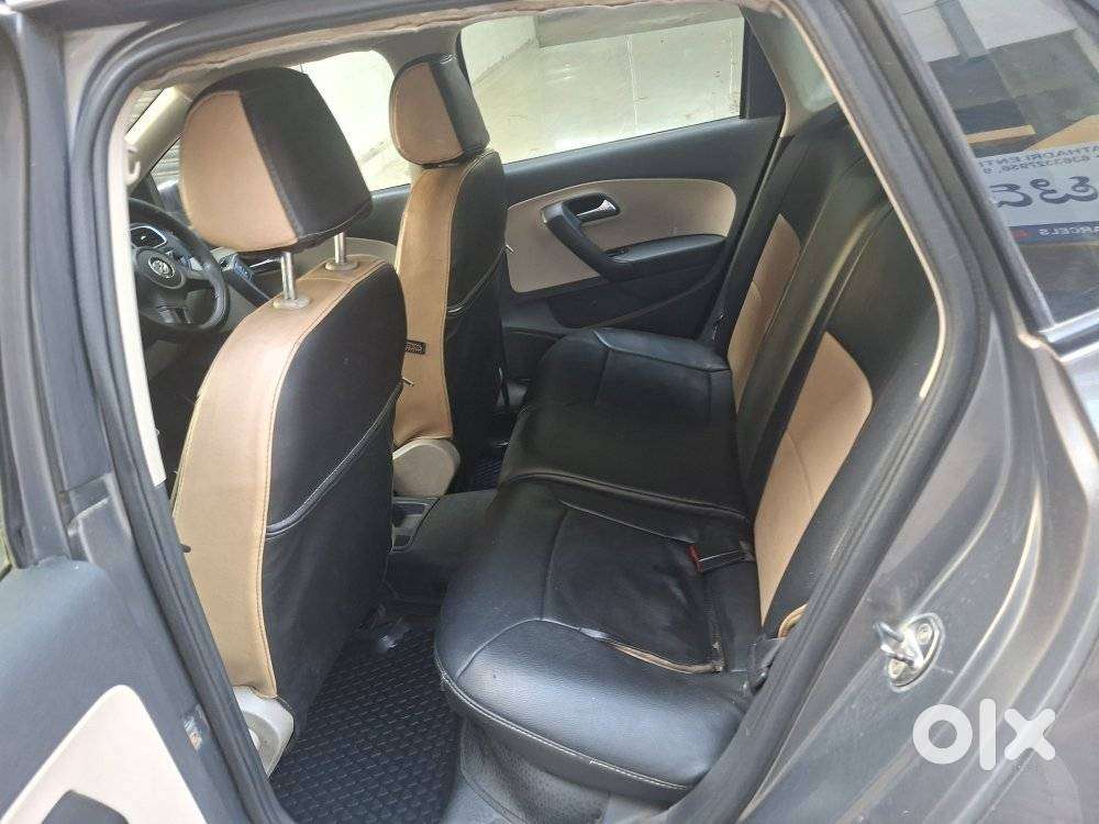 Volkswagen Polo Petrol Highline 1.6L, 2012, Diesel
