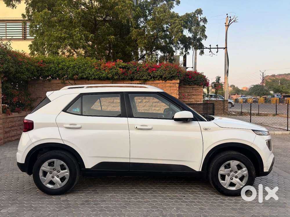 Hyundai Venue S Mt 1.2 Kappa, 2022, Petrol