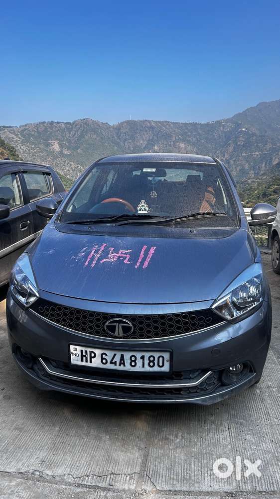 Single Hand Running Car