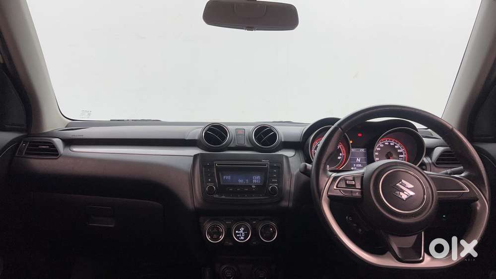 Maruti Suzuki Swift Amt Zxi, 2018, Petrol