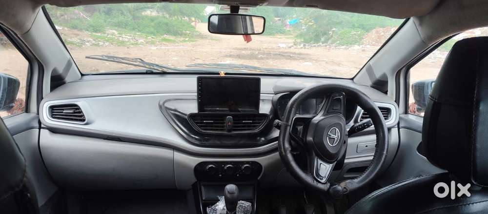Tata Altroz 1.2 Xe Plus Petrol, 2021