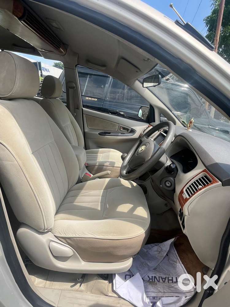 Toyota Innova 2012-2013 2.5 G (diesel) 8 Seater, 2012, Diesel