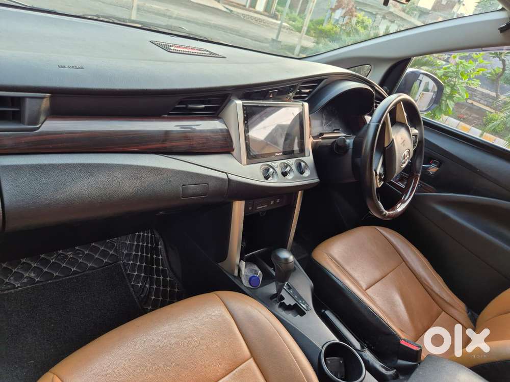 Toyota Innova Crysta 2.8 Gx At, 2017, Diesel
