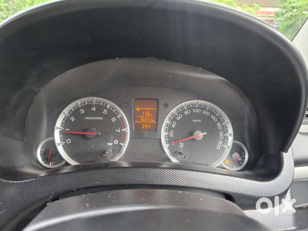 Maruti Suzuki Swift Vxi With Abs, 2015, Petrol