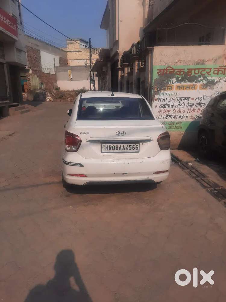 Hyundai Xcent 2015