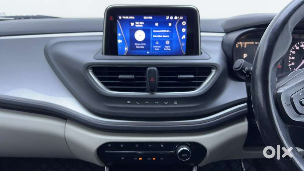 Tata Altroz 1.2 Xza Plus, 2022, Petrol