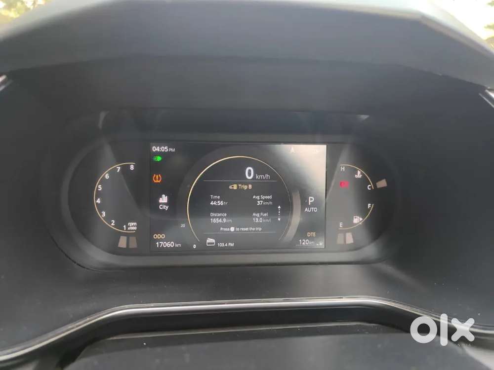 Tata Safari 2023 Diesel 17000 Km Driven
