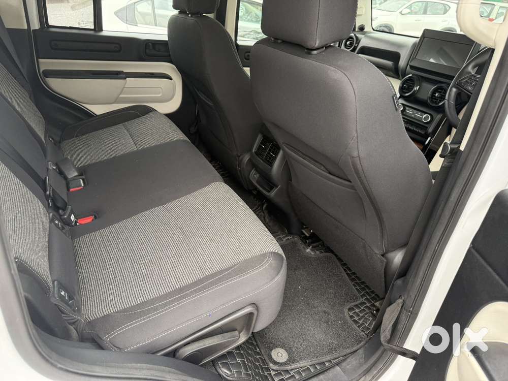 Mahindra Thar Roxx Mx1 Diesel Mt 2wd, 2025, Diesel