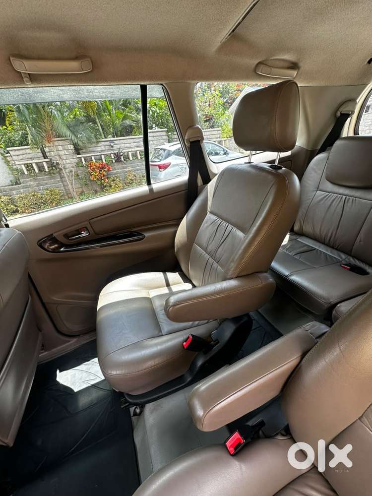 Toyota Innova 2.5 Z Diesel 7 Seater, 2015, Diesel