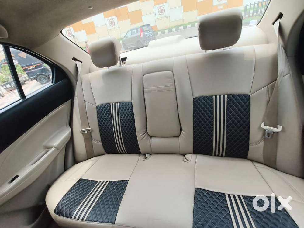 Maruti Suzuki Swift Dzire Vxi Optional, 2020, Petrol