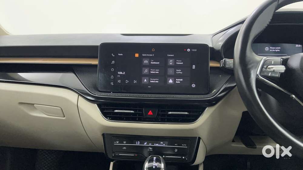 Skoda Slavia Style 1.5l Tsi Dsg, 2022, Petrol