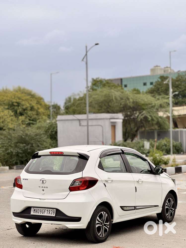 Tata Tiago, 2023, Petrol