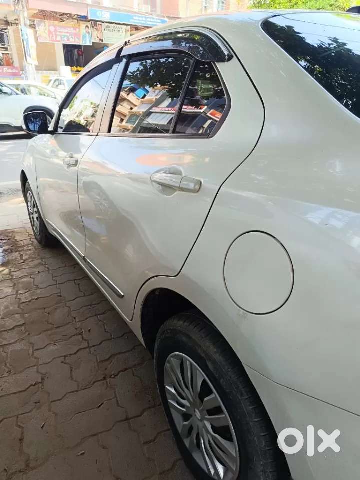 Maruti Suzuki Dzire 1.2 Vxi, 2023, Petrol