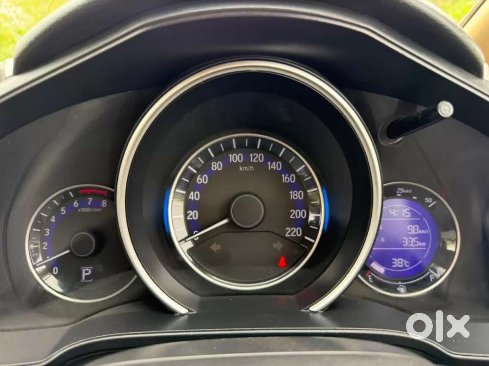 Honda Jazz V Cvt, 2015, Petrol