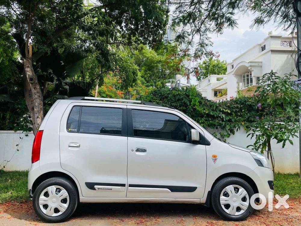 Maruti Suzuki Wagon R 1.0 Vxi Amt, 2016, Petrol