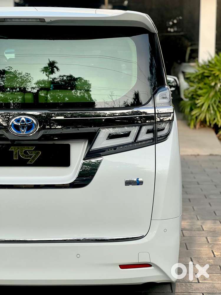 Toyota Vellfire 2.5 Hybrid, 2021, Petrol