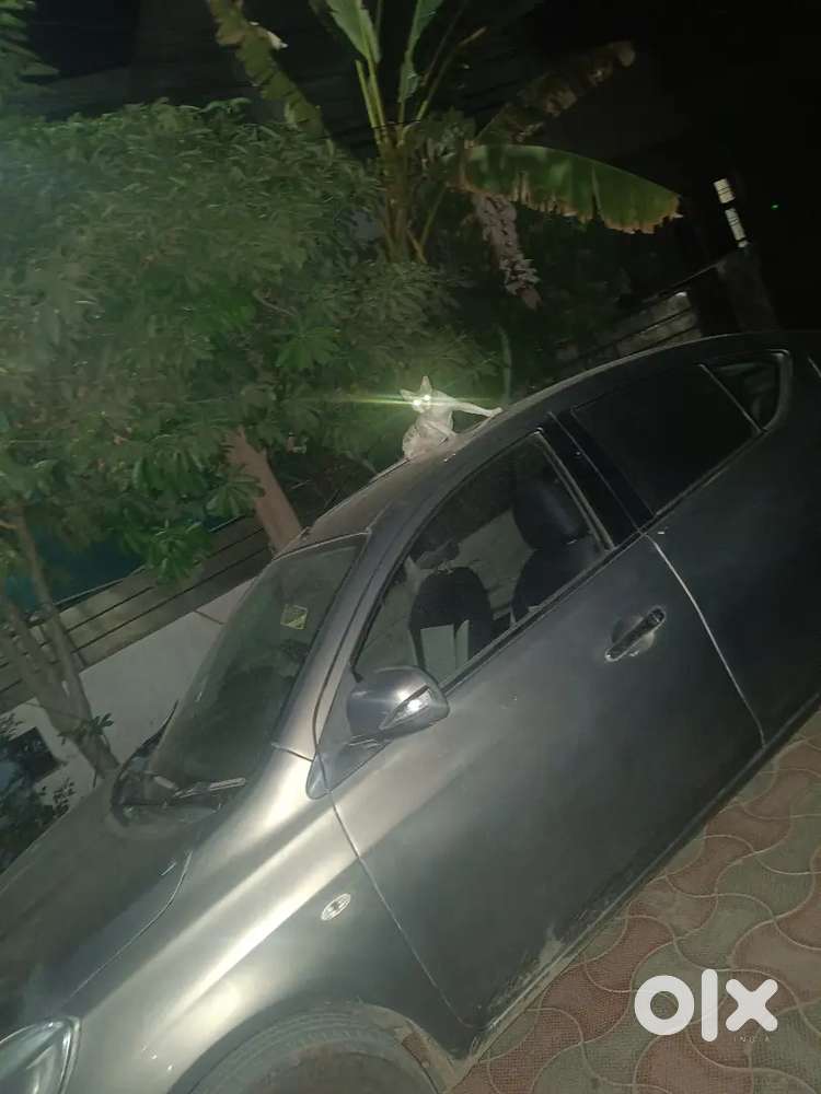 Nissan Sunny Diesel 2012 Car