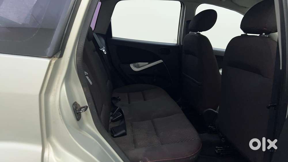Ford Figo Petrol Zxi, 2012, Petrol