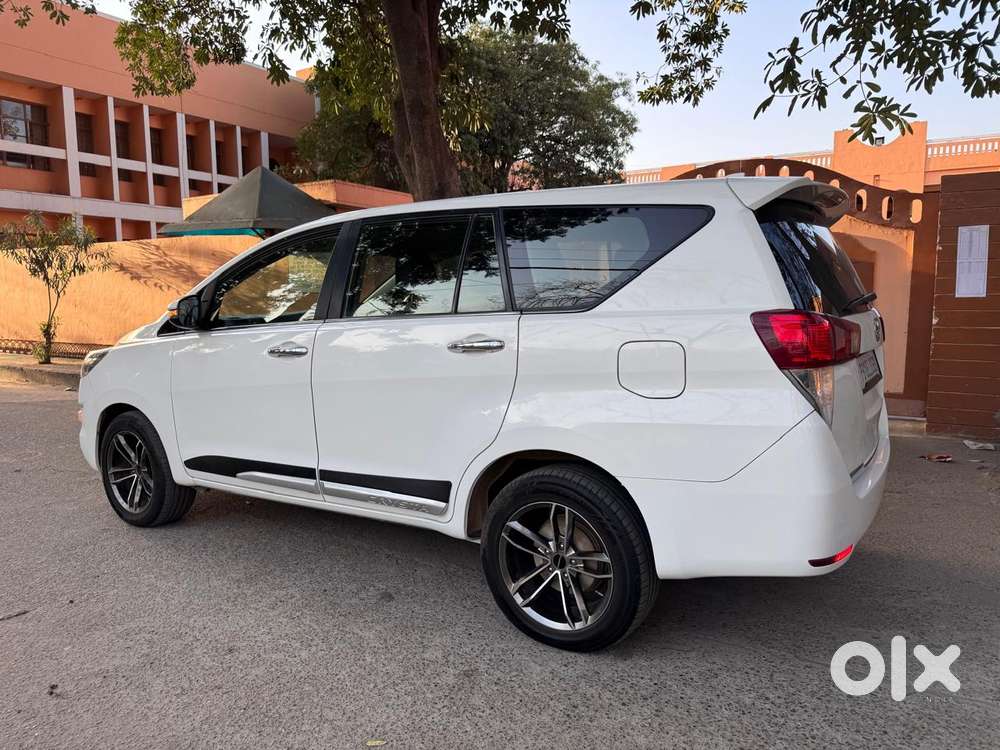 Toyota Innova Crysta 2.4 V 7 Str, 2020, Diesel