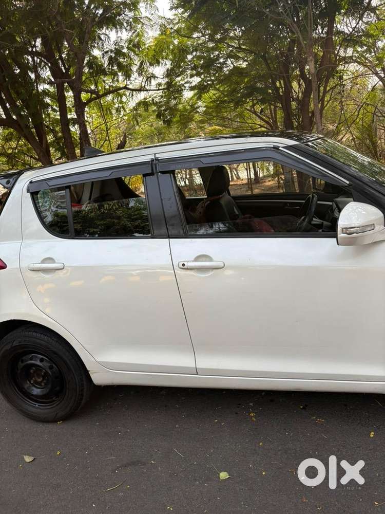 Maruti Swift Petrol 2012