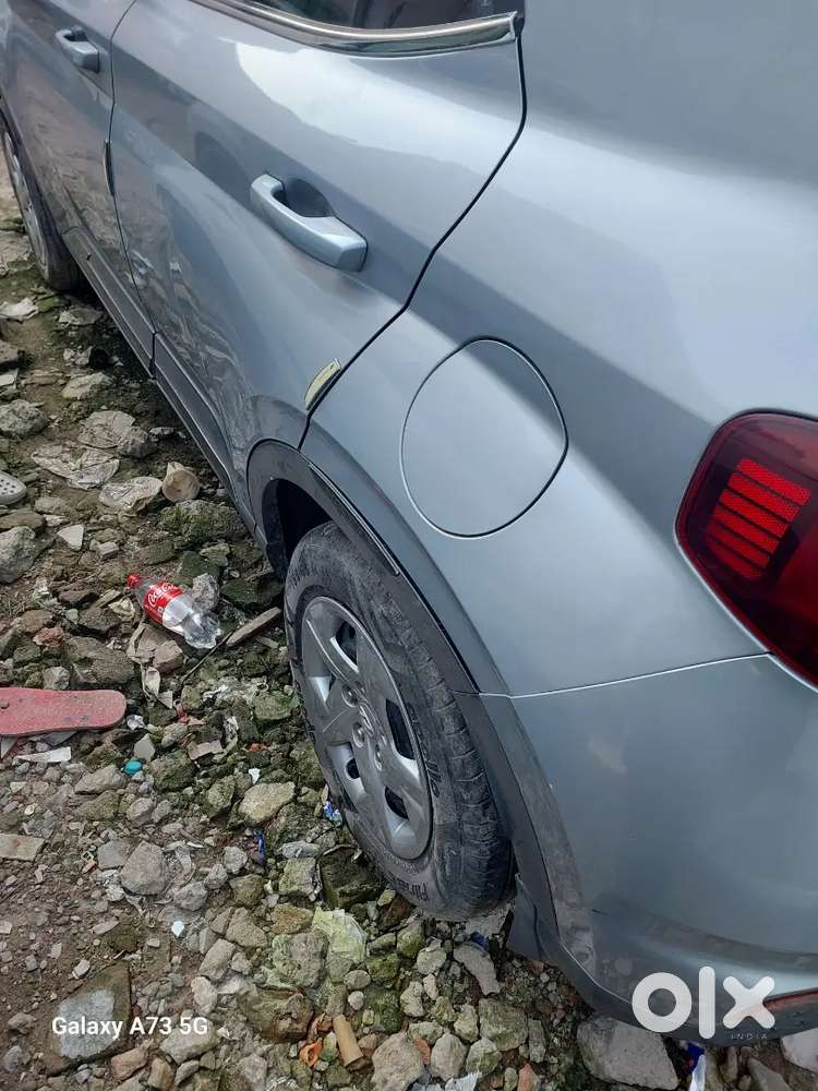 Hyundai Venue 2021 Petrol Well Maintained