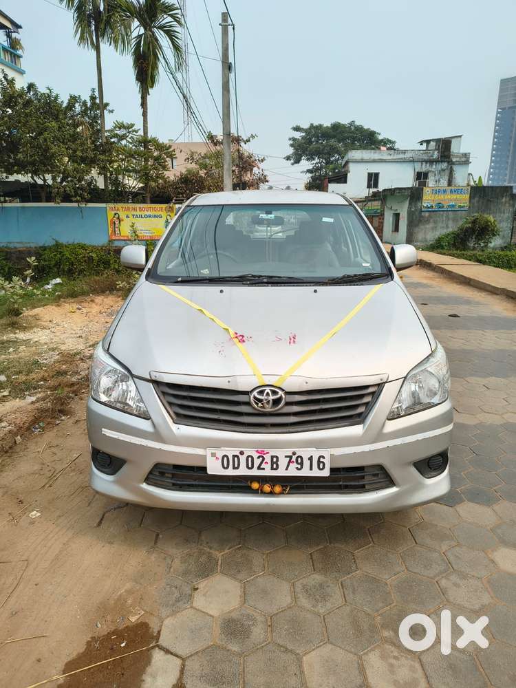 Toyota Innova 2.5 G (diesel) 8 Seater, 2012, Diesel