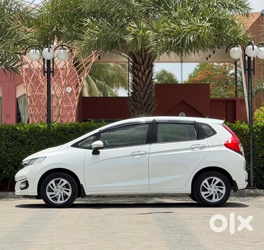 Honda Jazz 1.2 Zx Cvt I-vtec, 2022, Petrol