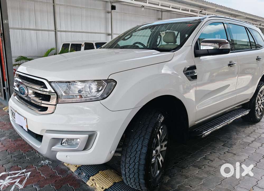 Ford Endeavour 3.2 Titanium At 4x4, 2017, Diesel