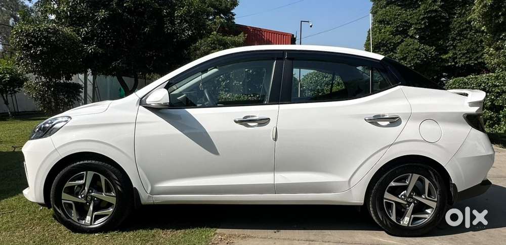 Hyundai Aura Petrol 2025 ( Automatic)