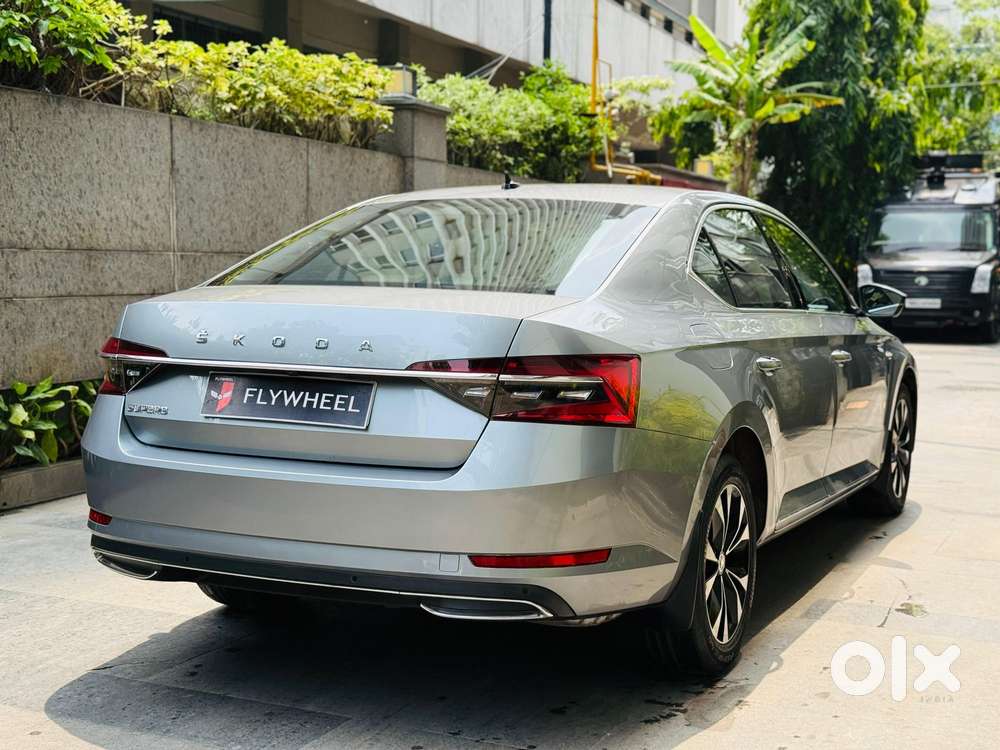 Skoda Superb 2.0 Tsi At L&k, 2021, Petrol
