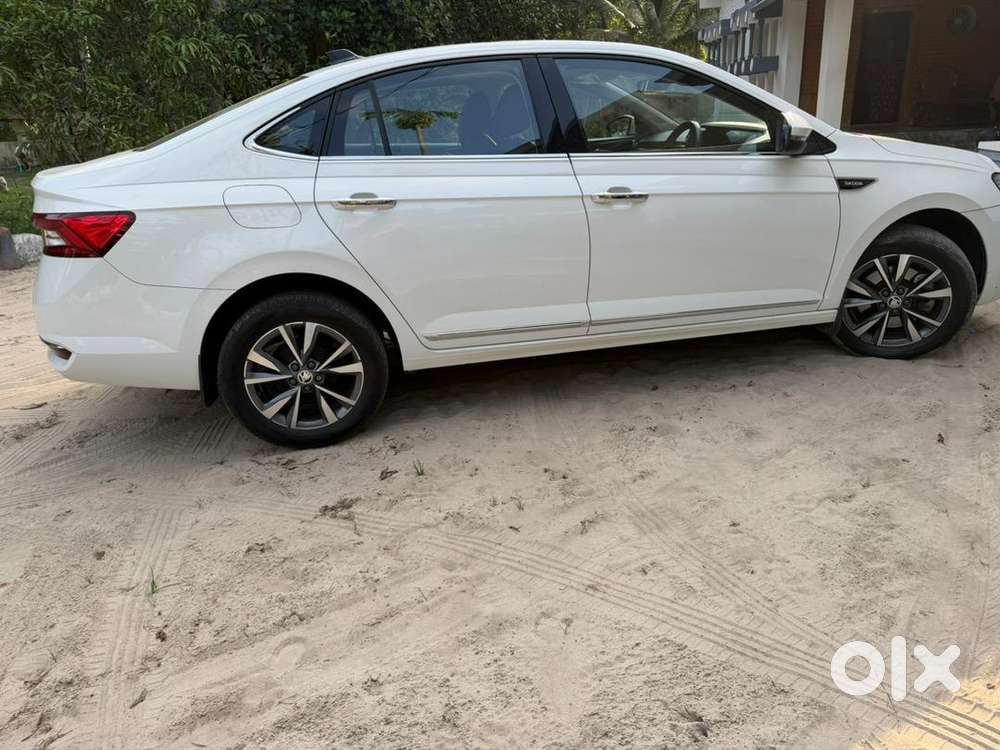 Skoda Slavia Facelift 2023 Petrol Well Maintained