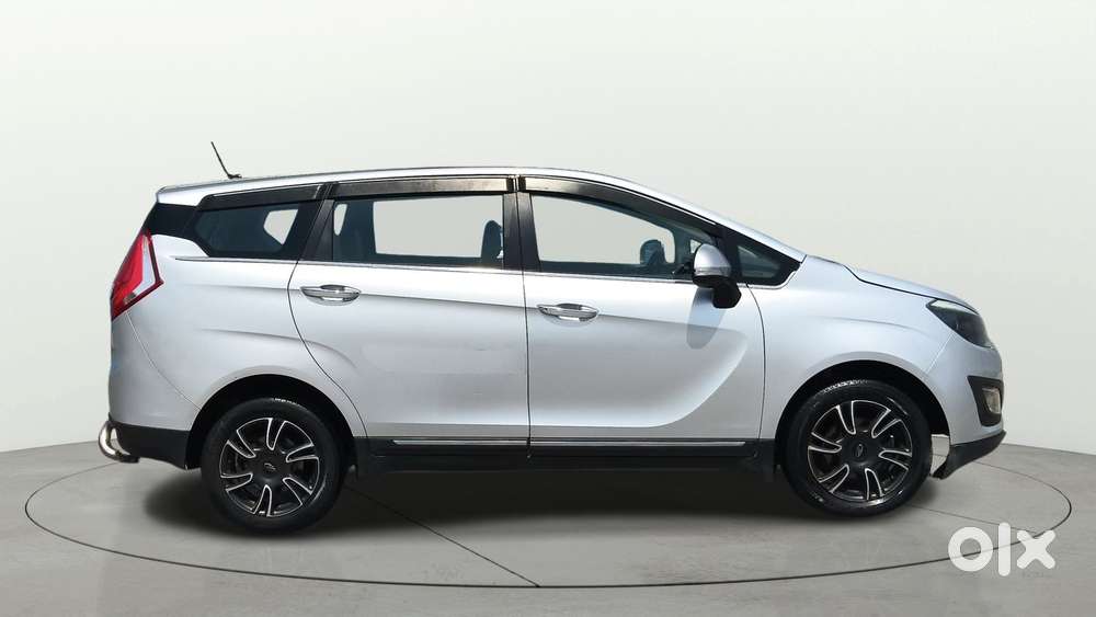 Mahindra Marazzo M8, 2019, Diesel
