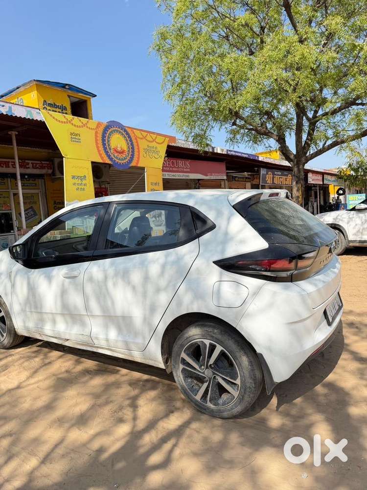 Tata Altroz 2024 Diesel Well Maintained