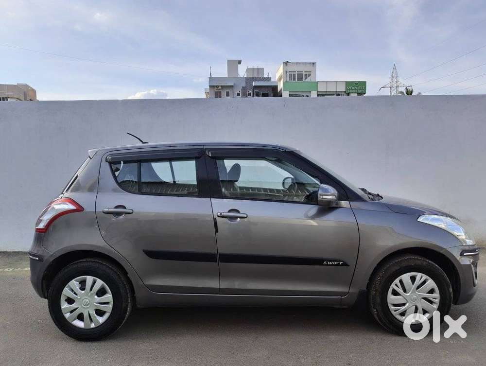 Maruti Suzuki Swift Vxi Optional, 2017, Petrol