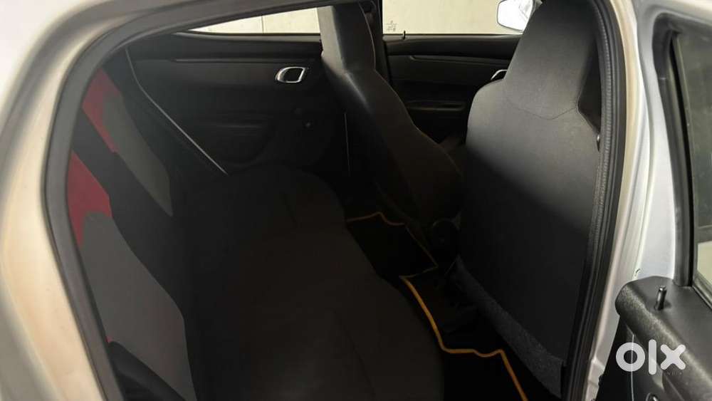 Less Used Kwid Automatic