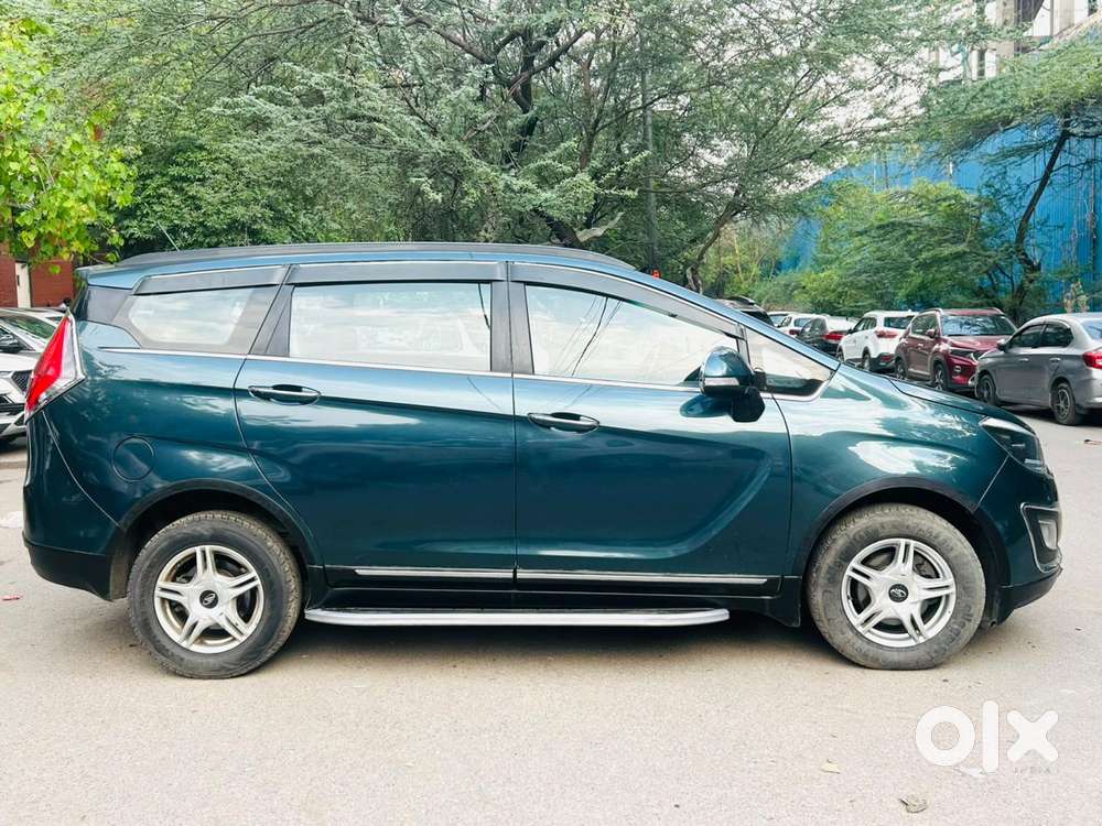 Mahindra Marazzo M6, 2018, Diesel