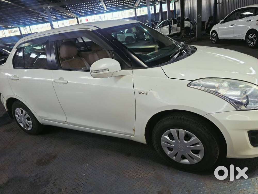 Maruti Suzuki Swift Dzire 1.2 Vxi Bsiv, 2015, Petrol