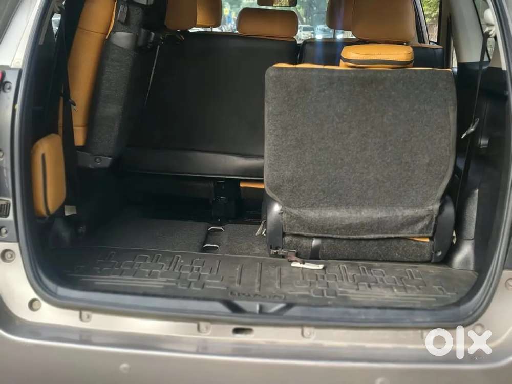 Toyota Innova Crysta 2.4 V 7 Str, 2016, Diesel