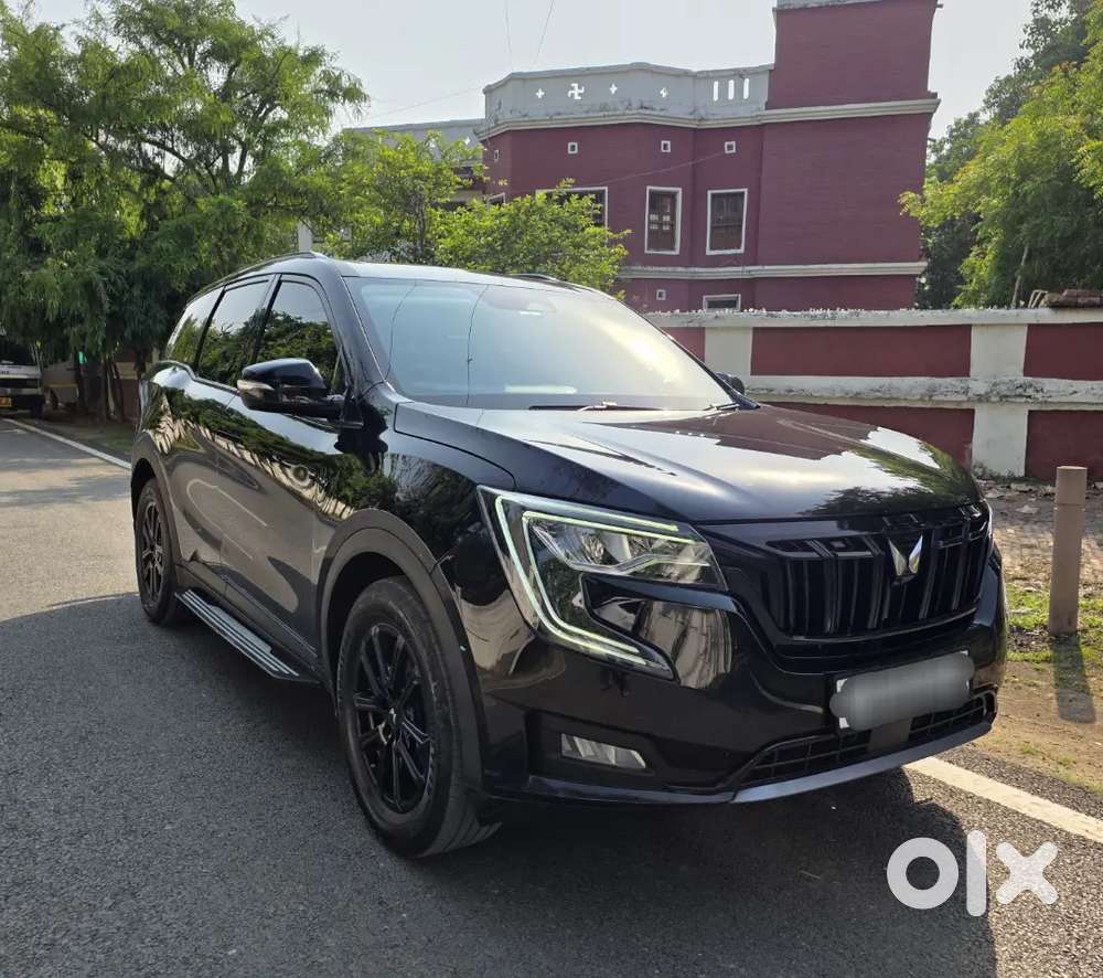 Mahindra Xuv700 2025 Diesel Well Maintained