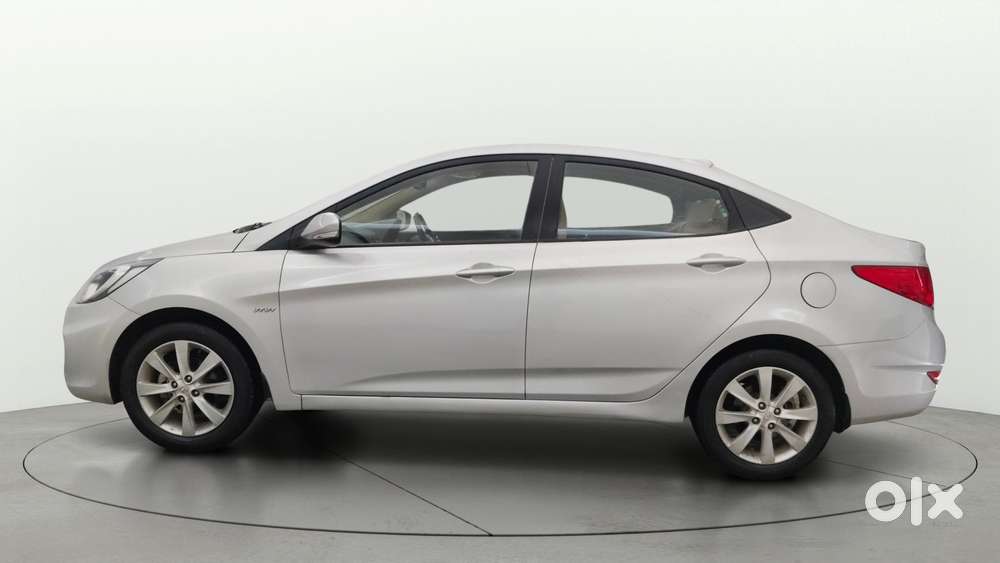 Hyundai Verna Fluidic 1.6 Vtvt Sx, 2013, Petrol