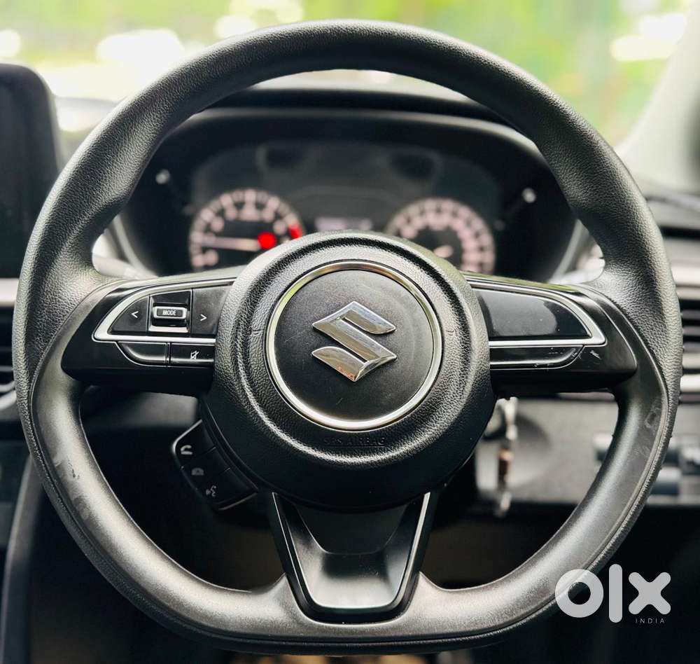 Maruti Suzuki Brezza Vxi S-cng, 2023, Petrol