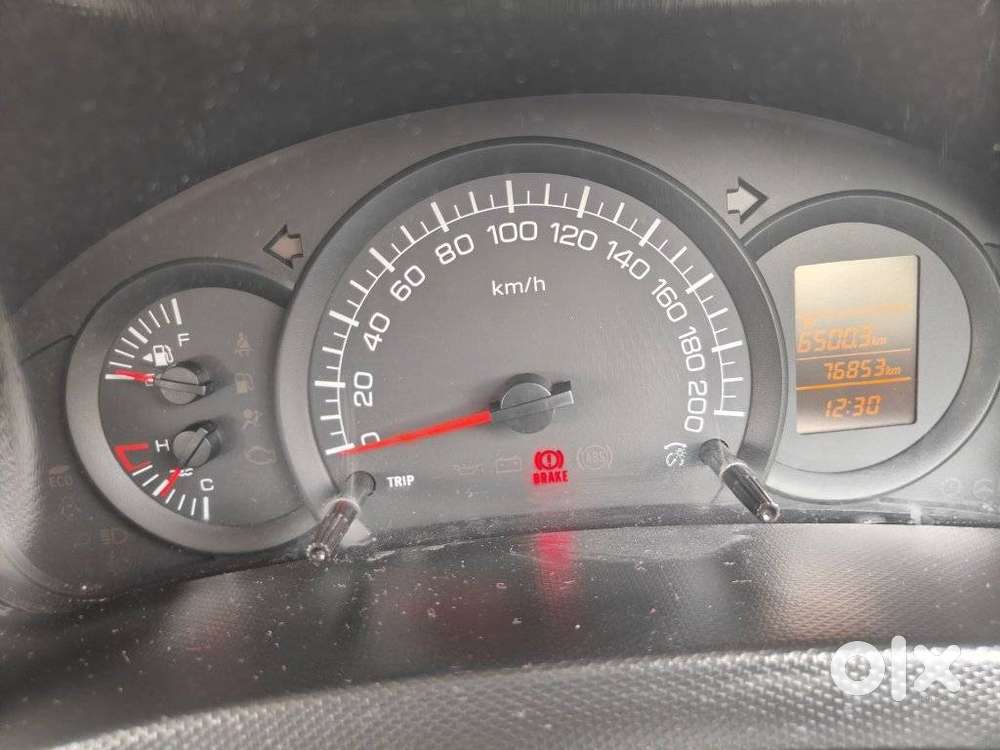 Maruti Suzuki Swift Lxi Optional-o, 2016, Petrol